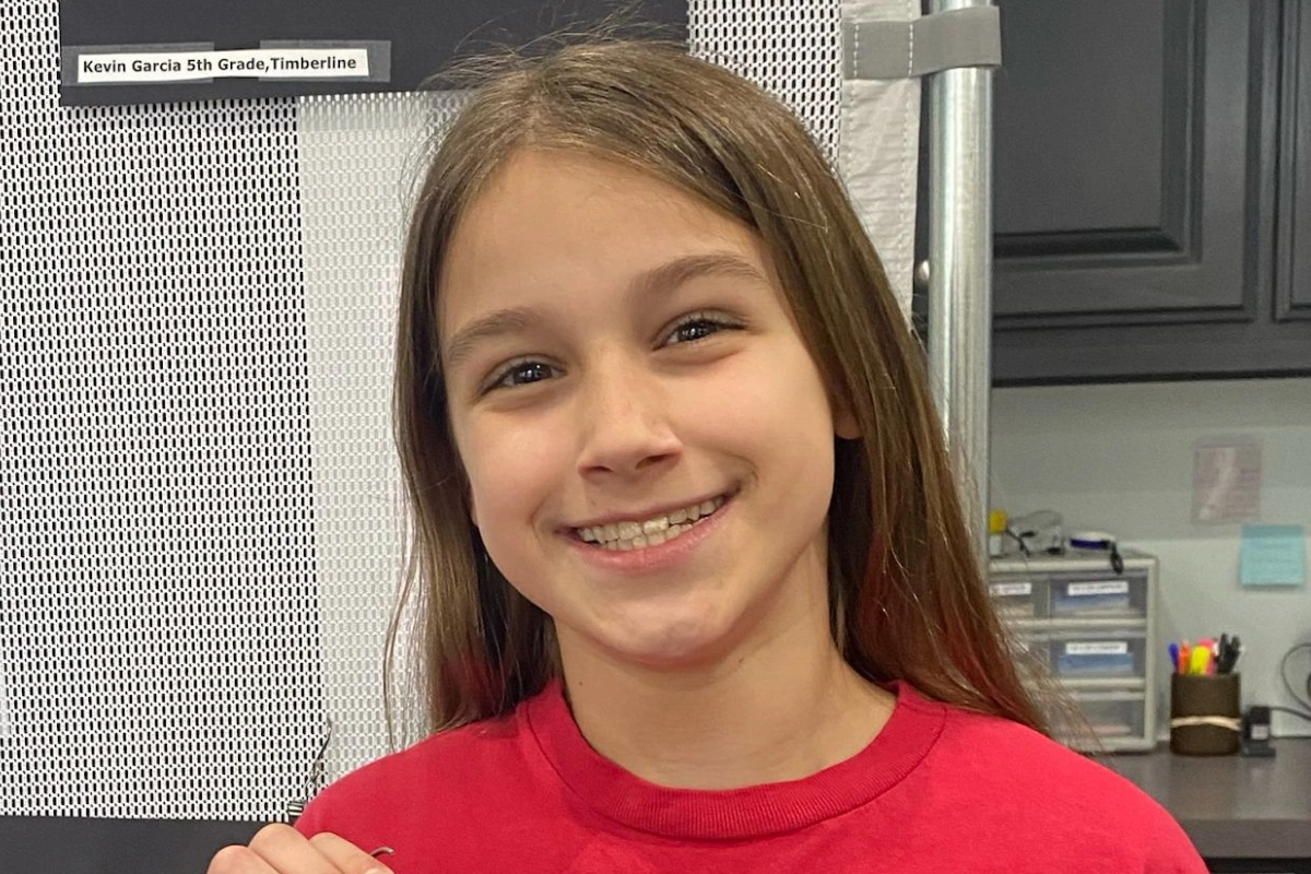 Comparing braces and Invisalign options for kids